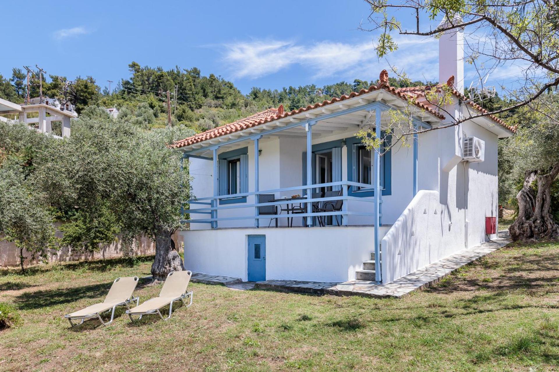 Anesis Apartment 2 Fireplace Skopelos Town Exterior photo